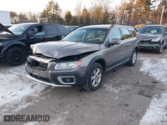 2011 Volvo XC70 3.2L z VIN YV4940BZ8B1115060, wystawiony jako IAAI lot #41156698 z przebiegiem 196 913 mil mil oraz . Historia ofert i sprzedaży dostępna na DreamBid. Obrazek 18.