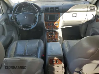 2000 Mercedes-Benz M-Class with VIN 4JGAB54E3YA158805, listed as a Copart auction lot 78047374 with 234,568 mi miles and Salvage Title. Bid and sale history available at carsss.com. Image 8.