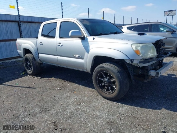 2007 Toyota Tacoma PreRunner with VIN 5TEJU62N17Z439271, listed as a IAAI auction lot 41553048 with NaN miles. Bid and sale history available at carsss.com. Image 14.