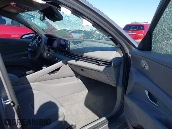 2024 Hyundai Elantra SE with VIN KMHLL4DG2RU707377, listed as a IAAI auction lot 41831258 with 15,364 mi miles and . Bid and sale history available at DreamBid. Image 5.