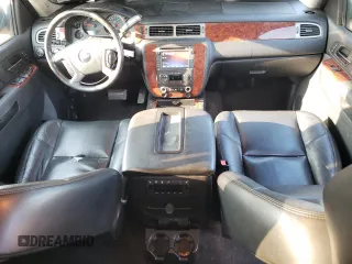2014 Chevrolet Tahoe LTZ с VIN 1GNSKCE07ER137878, выставлен на аукционе Copart как лот 59905605 с пробегом 213 584 миль миль и Списание • Salvage title. История ставок и продаж доступна на DreamBid. Изображение 8.
