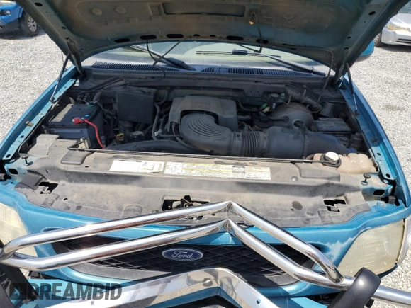 1998 Ford F-250 z VIN 1FTPX28L0WKB51597, wystawiony jako Copart lot #61813065 z przebiegiem 206 958 mil mil oraz Szkoda całkowita • Salvage title. Historia ofert i sprzedaży dostępna na DreamBid. Obrazek 11.