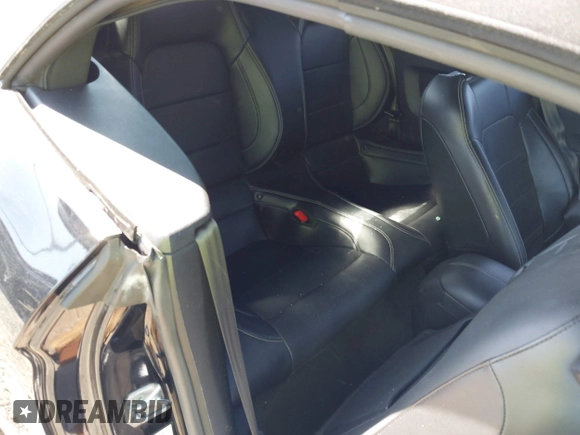 2018 Ford Mustang EcoBoost Premium with VIN 1FATP8UH6J5111444, listed as a IAAI auction lot 42321788 with 35,261 mi miles and . Bid and sale history available at DreamBid. Image 8.