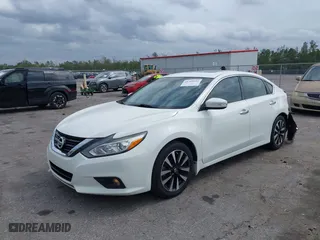 2018 Nissan Altima 2.5 SR with VIN 1N4AL3AP3JC233398, listed as a IAAI auction lot 41769531 with 94,548 mi miles. Bid and sale history available at carsss.com. Image 17.