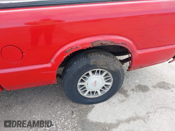 2000 GMC Sonoma with VIN 1GTDT14W1YK114098, listed as a IAAI auction lot 41995392 with 261,905 mi miles and . Bid and sale history available at DreamBid. Image 6.
