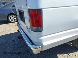 2008 Ford Econoline Passenger XL with VIN 1FBSS31LX8DA49552, listed as a IAAI auction lot 41628947 with 151,426 mi miles and . Bid and sale history available at DreamBid. Image 20.