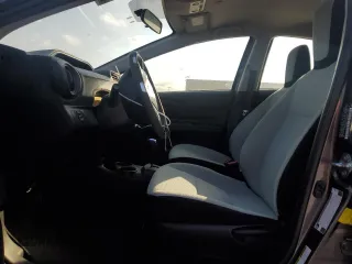 2016 Toyota Prius One z VIN JTDKDTB37G1124129, wystawiony jako Copart lot #51744455 z przebiegiem 105 422 mil mil oraz Szkoda całkowita • Salvage title. Historia ofert i sprzedaży dostępna na DreamBid. Obrazek 7.