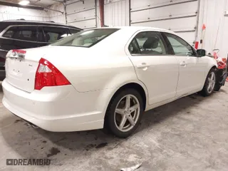 2011 Ford Fusion SEL with VIN 3FAHP0JA5BR273000, listed as a IAAI auction lot 41621394 with 153,578 mi miles. Bid and sale history available at carsss.com. Image 4.