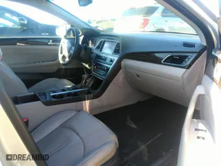 2016 Hyundai Sonata 2.4L Sport with VIN 5NPE34AF3GH415236, listed as a IAAI auction lot 41635896 with 82,333 mi miles. Bid and sale history available at carsss.com. Image 5.