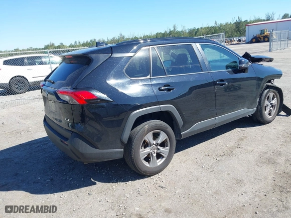 2022 Toyota RAV4 XLE with VIN 2T3W1RFV5NC180241, listed as a IAAI auction lot 41774074 with 63,902 mi miles. Bid and sale history available at carsss.com. Image 4.