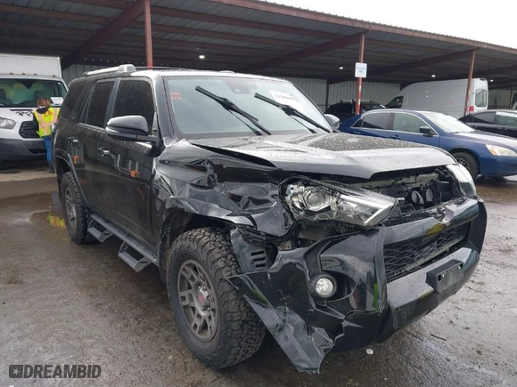 2020 Toyota 4Runner SR5 with VIN JTEBU5JR9L5745422, listed as a IAAI auction lot 41500603 with 58,926 mi miles. Bid and sale history available at carsss.com. Image 6.
