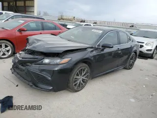 2022 Toyota Camry SE with VIN 4T1G11AK2NU695689, listed as a Copart auction lot 86192534 with 54,363 mi miles and Salvage Title. Bid and sale history available at carsss.com. Image 1.