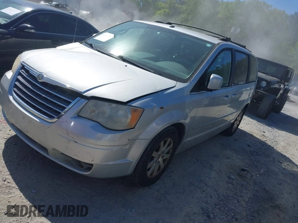 2008 Chrysler Town & Country Touring with VIN 2A8HR54P88R114822, listed as a IAAI auction lot 42051944 with 204,282 mi miles and . Bid and sale history available at DreamBid. Image 2.