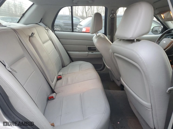 2005 Ford Crown Victoria LX with VIN 2FAFP74W55X166493, listed as a Copart auction lot 88592755 with 54,660 mi miles and Clean Title. Bid and sale history available at carsss.com. Image 10.