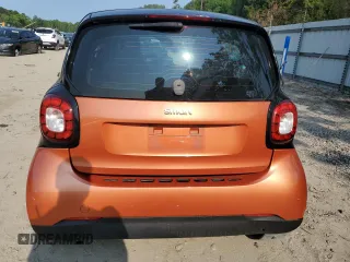 2016 Smart fortwo Passion с VIN WMEFJ5DA7GK066701, выставлен на аукционе Copart как лот 59093055 с пробегом 84 417 миль миль и Списание • Salvage title. История ставок и продаж доступна на DreamBid. Изображение 6.