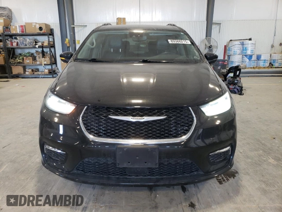2021 Chrysler Pacifica Touring L with VIN 2C4RC3BG4MR573571, listed as a Copart auction lot 89388215 with 50,969 mi miles and Salvage title. Bid and sale history available at DreamBid. Image 5.