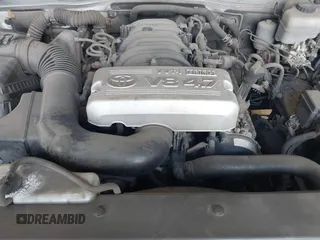 2005 Toyota 4Runner SR5 with VIN JTEBT14R858025666, listed as a IAAI auction lot 42022937 with 302,497 mi miles and . Bid and sale history available at DreamBid. Image 10.
