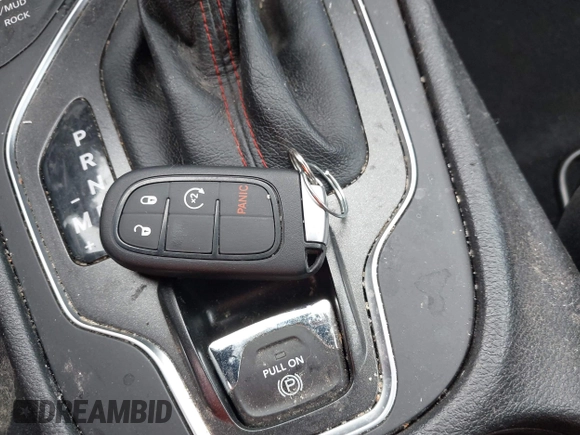 2022 Jeep Cherokee Trailhawk z VIN 1C4PJMBX4ND513488, wystawiony jako IAAI lot #42137114 z przebiegiem 12 306 mil mil oraz . Historia ofert i sprzedaży dostępna na DreamBid. Obrazek 11.