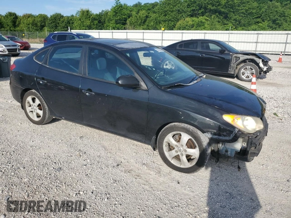 2009 Hyundai Elantra SE z VIN KMHDU46D39U608524, wystawiony jako Copart lot #57435405 z przebiegiem 216 619 mil mil oraz Szkoda całkowita • Salvage title. Historia ofert i sprzedaży dostępna na DreamBid. Obrazek 4.
