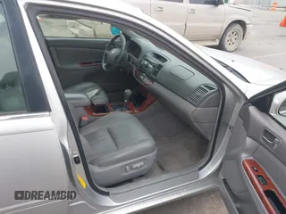 2005 Toyota Camry LE with VIN 4T1BF30K15U609930, listed as a IAAI auction lot 41321401 with 287,792 mi miles and . Bid and sale history available at DreamBid. Image 5.
