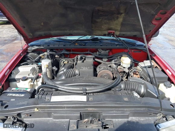 2000 Chevrolet S-10 LS with VIN 1GCCS1444YK167617, listed as a IAAI auction lot 41612272 with 115,900 mi miles. Bid and sale history available at carsss.com. Image 10.