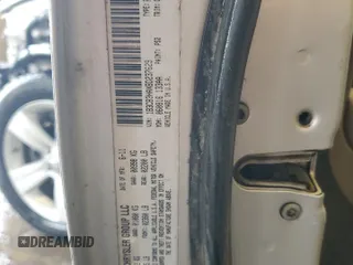 2011 Dodge Caliber Mainstreet z VIN 1B3CB3HAXBD237629, wystawiony jako Copart lot #56727465 z przebiegiem 155 166 mil mil oraz Szkoda całkowita • Salvage title. Historia ofert i sprzedaży dostępna na DreamBid. Obrazek 13.