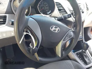2016 Hyundai Elantra SE z VIN 5NPDH4AE6GH728494, wystawiony jako IAAI lot #42444583 z przebiegiem 100 824 mil mil oraz . Historia ofert i sprzedaży dostępna na DreamBid. Obrazek 11.