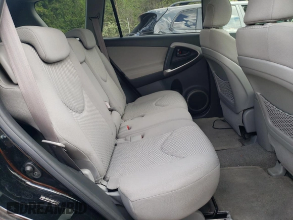 2008 Toyota RAV4 Limited with VIN JTMZD31V585111486, listed as a Copart auction lot 55158425 with 141,171 mi miles and Salvage title. Bid and sale history available at DreamBid. Image 11.