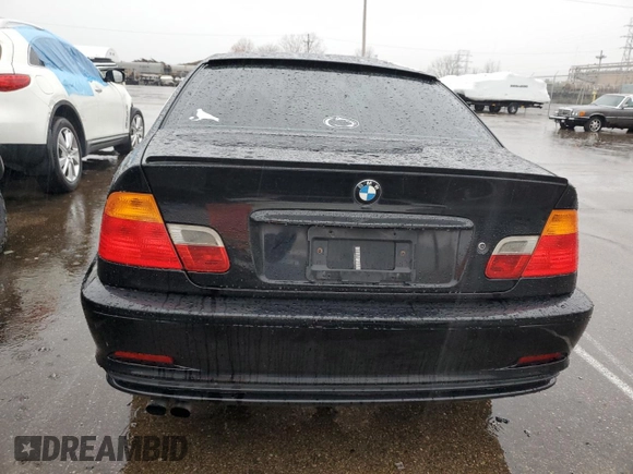 2003 BMW 3 Series 325Ci with VIN WBABN33433PG61379, listed as a Copart auction lot 82367874 with 113,967 mi miles and Salvage Title. Bid and sale history available at carsss.com. Image 6.