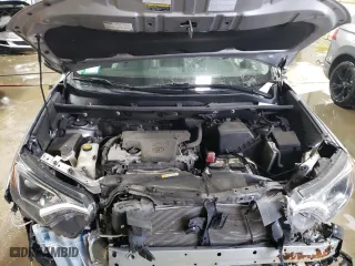 2018 Toyota RAV4 XLE with VIN 2T3RFREVXJW714634, listed as a Copart auction lot 79081164 with 53,689 mi miles and Salvage Title. Bid and sale history available at carsss.com. Image 11.