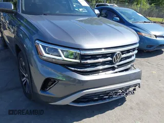 2020 Volkswagen Atlas SEL Premium z VIN 1V2NE2CA0LC224717, wystawiony jako IAAI lot #42151750 z przebiegiem 47 544 mil mil oraz . Historia ofert i sprzedaży dostępna na DreamBid. Obrazek 17.