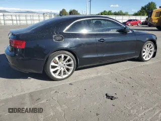 2013 Audi A5 Premium Plus z VIN WAULFAFR3DA036849, wystawiony jako Copart lot #57271775 z przebiegiem 165 599 mil mil oraz Czysty tytuł • Clean title. Historia ofert i sprzedaży dostępna na DreamBid. Obrazek 3.
