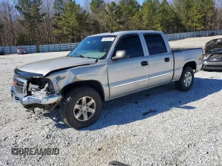 2006 GMC Sierra 1500 SLT with VIN 2GTEK13T861125725, listed as a Copart auction lot 45386465 with 296,448 mi miles and Salvage Title. Bid and sale history available at carsss.com. Image 1.