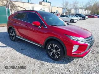 2020 Mitsubishi Eclipse Cross SE z VIN JA4AS5AA0LZ002005, wystawiony jako IAAI lot #41907985 z przebiegiem 65 516 mil mil oraz . Historia ofert i sprzedaży dostępna na DreamBid. Obrazek 1.