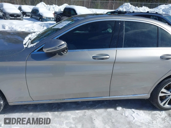 2019 Mercedes-Benz C 300 with VIN 55SWF8EB4KU316280, listed as a IAAI auction lot 41614204 with 36,804 mi miles and . Bid and sale history available at carsss.com. Image 15.