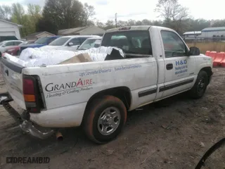 2002 Chevrolet Silverado 1500 with VIN 1GCEC14W12Z172537, listed as a IAAI auction lot 41950987 with 254,067 mi miles. Bid and sale history available at carsss.com. Image 4.
