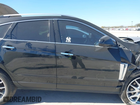 2015 Cadillac SRX Premium Collection with VIN 3GYFNDE33FS531081, listed as a IAAI auction lot 41763596 with 157,455 mi miles. Bid and sale history available at carsss.com. Image 14.