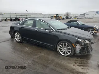 2014 Lincoln MKZ with VIN 3LN6L2GK9ER825347, listed as a Copart auction lot 44385745 with 242,637 mi miles and Clean Title. Bid and sale history available at carsss.com. Image 4.