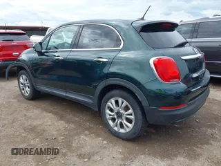 2016 FIAT 500X Lounge z VIN ZFBCFYDT3GP393494, wystawiony jako IAAI lot #42208957 z przebiegiem 93 462 mil mil oraz . Historia ofert i sprzedaży dostępna na DreamBid. Obrazek 3.