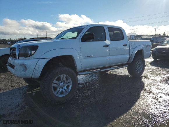 2011 Toyota Tacoma with VIN 5TFLU4ENXBX008792, listed as a Copart auction lot 83732614 with 284,724 mi miles and Salvage Title. Bid and sale history available at carsss.com. Image 1.