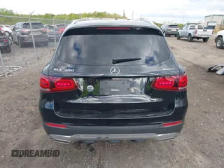 2022 Mercedes-Benz GLC 300 z VIN W1N0G8EB7NV337921, wystawiony jako IAAI lot #42037420 z przebiegiem 56 315 mil mil oraz . Historia ofert i sprzedaży dostępna na DreamBid. Obrazek 17.