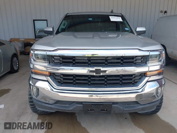2017 Chevrolet Silverado 1500 LT with VIN 3GCPCRECXHG432552, listed as a IAAI auction lot 42052078 with 67,221 mi miles. Bid and sale history available at carsss.com. Image 11.