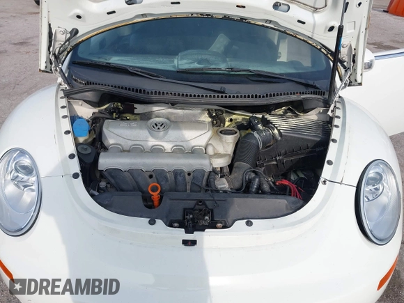 2009 Volkswagen Beetle S with VIN 3VWRF31YX9M402739, listed as a IAAI auction lot 42353898 with Not provided miles and . Bid and sale history available at DreamBid. Image 10.