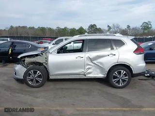 2019 Nissan Rogue SL with VIN 5N1AT2MT9KC792304, listed as a IAAI auction lot 41684807 with 27,513 mi miles. Bid and sale history available at carsss.com. Image 15.