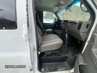 2006 GMC Savana with VIN 1GJHG39U461144037, listed as a Copart auction lot 43477765 with 113,395 mi miles and Clean Title. Bid and sale history available at carsss.com. Image 5.
