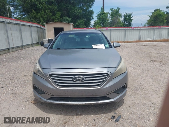 2016 Hyundai Sonata SE с VIN 5NPE24AFXGH367060, выставлен на аукционе IAAI как лот 42492315 с пробегом 198 065 миль миль и . История ставок и продаж доступна на DreamBid. Изображение 12.