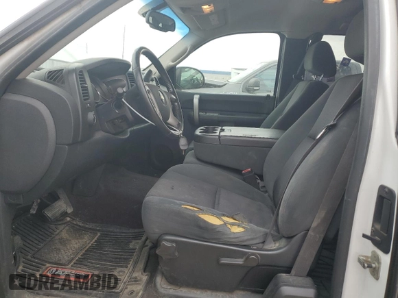 2009 Chevrolet Silverado 1500 LT with VIN 1GCEK29J89E128347, listed as a Copart auction lot 50642215 with 228,563 mi miles and Salvage Title. Bid and sale history available at carsss.com. Image 7.