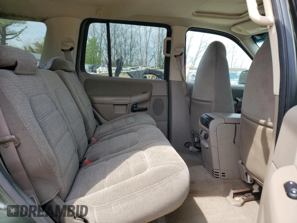 2002 Ford Explorer XLT z VIN 1FMZU73E22ZA08770, wystawiony jako Copart lot #53307525 z przebiegiem 149 991 mil mil oraz Szkoda całkowita • Salvage title. Historia ofert i sprzedaży dostępna na DreamBid. Obrazek 11.