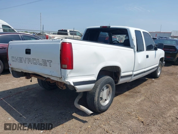 1998 Chevrolet Silverado 1500 with VIN 1GCEC19M0WE194095, listed as a IAAI auction lot 42162707 with 216,468 mi miles and . Bid and sale history available at DreamBid. Image 4.