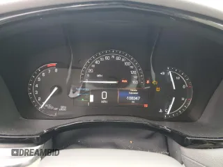 2018 Cadillac XT5 Luxury AWD z VIN 1GYKNDRSXJZ181542, wystawiony jako Copart lot #45287945 z przebiegiem 108 347 mil mil oraz Szkoda całkowita • Salvage title. Historia ofert i sprzedaży dostępna na DreamBid. Obrazek 9.